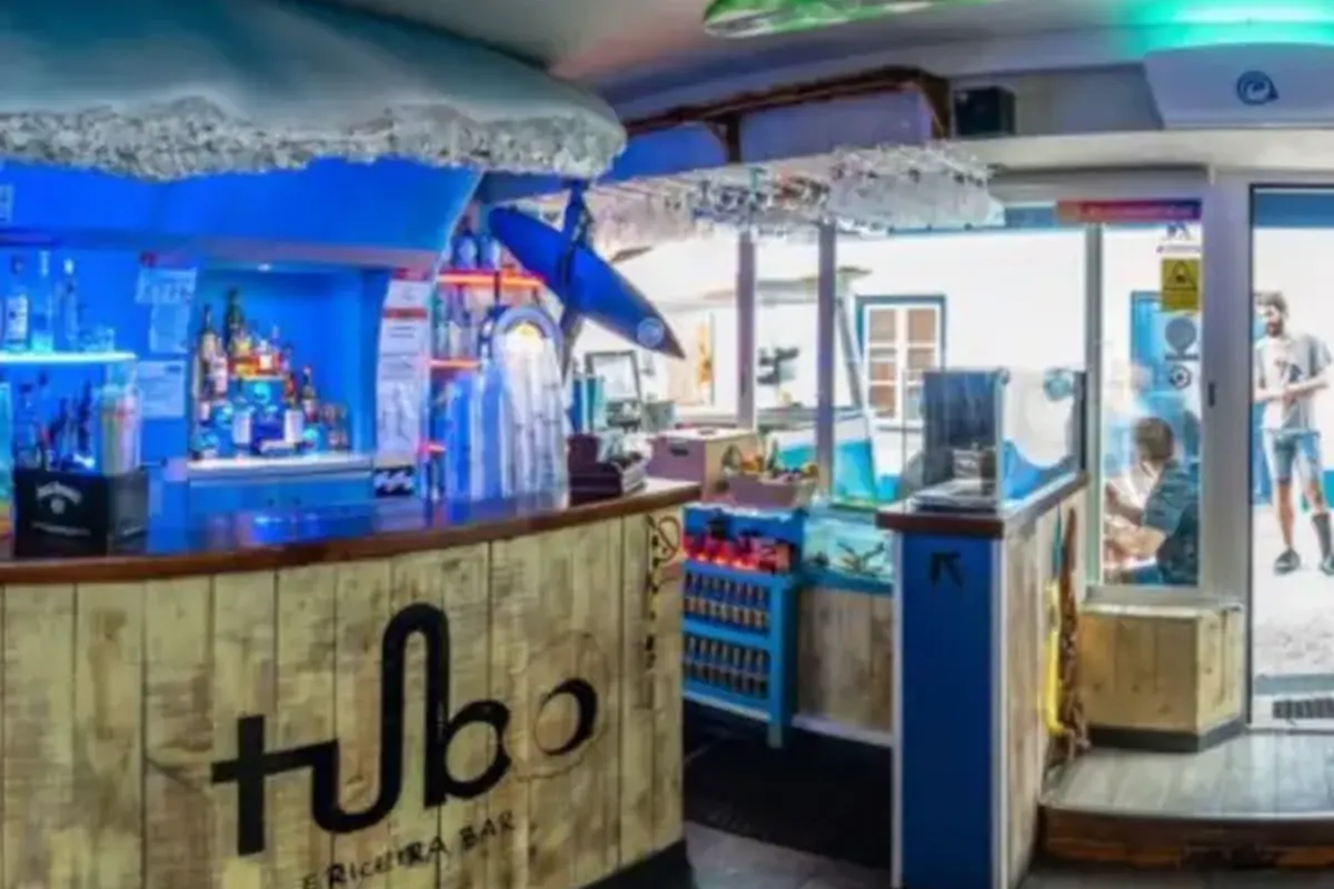Ericeira Bar Tube in Ericeira